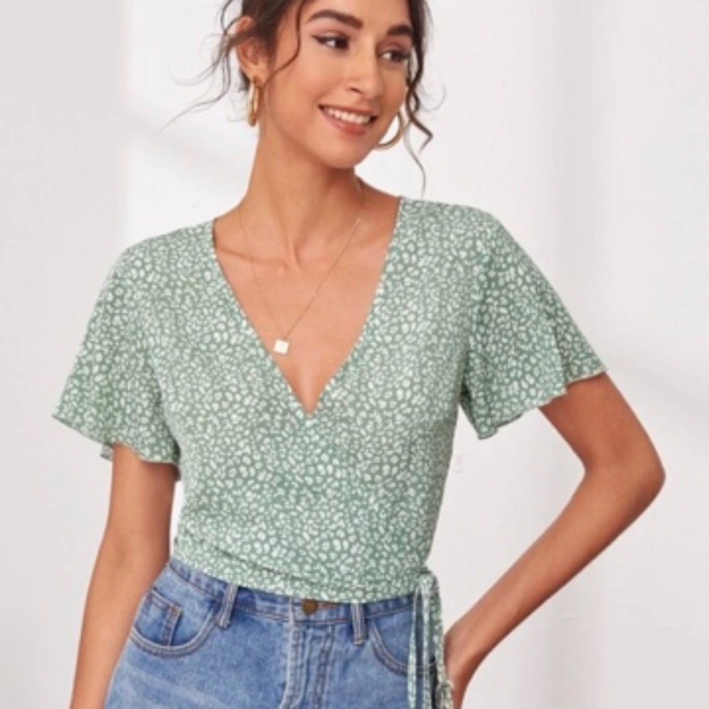 Green cropped wrap top, leopard print, size small